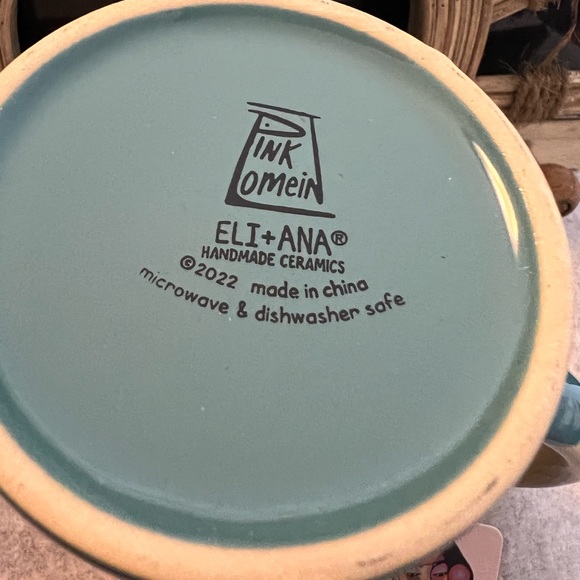 Pinklomein “Keep Making Progress” Mug - Picture 7 of 7